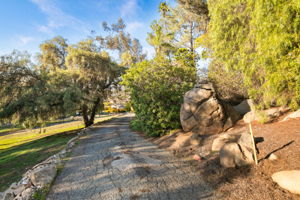 1115 S Mollison Ave-57