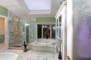 1115 S Mollison Ave-36