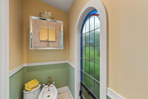 1115 S Mollison Ave-30