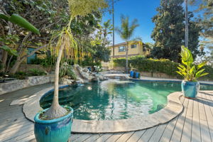 1115 S Mollison Ave-21