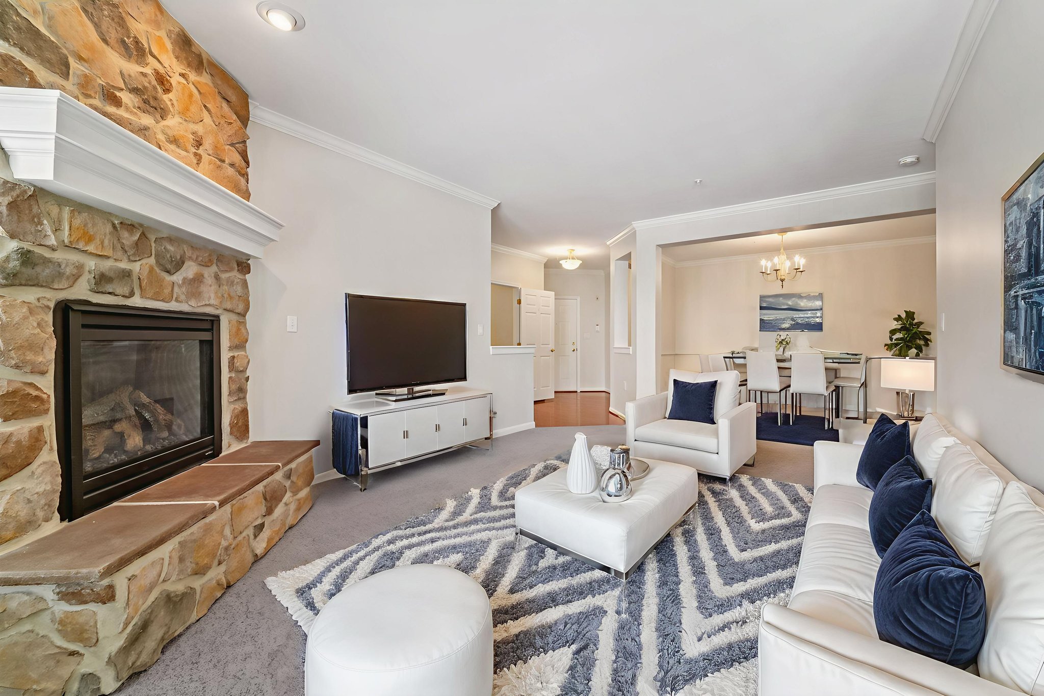 Chambers Ct-S2307-009 virtually staged.jpeg