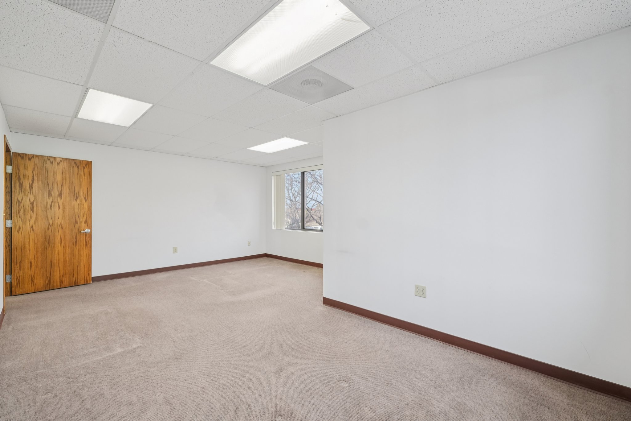 Huron St 210-S2012-014.jpg