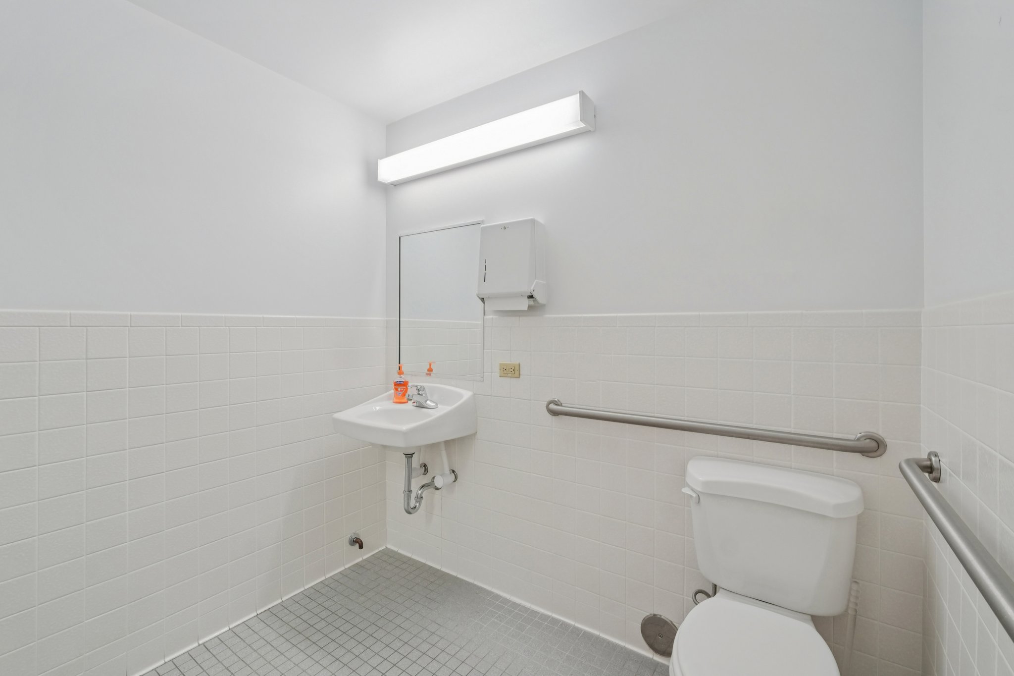 Huron St 210-S2012-023.jpg