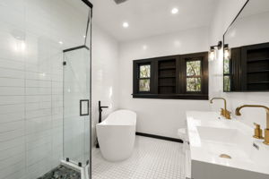  Photo 44