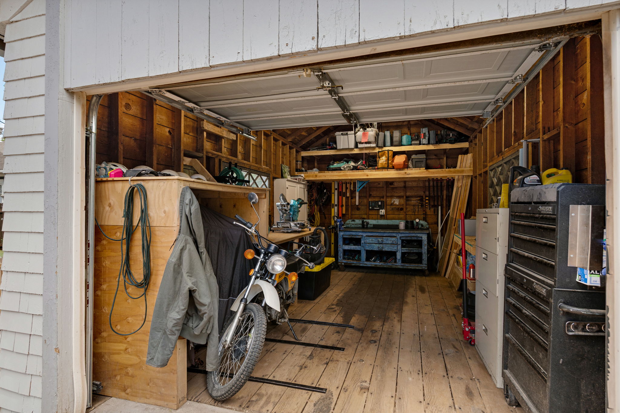  Photo 44