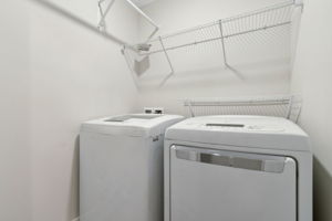 The home comes with a new LG washer/dryer ...