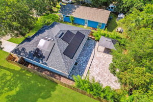 ... and solar panels that keep average utility bills around $45/month.