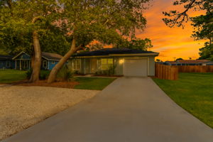 Come live the epic Island lifestyle you've always dreamed of!