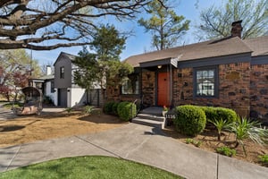 1116 Woodlawn Pl_001.jpg