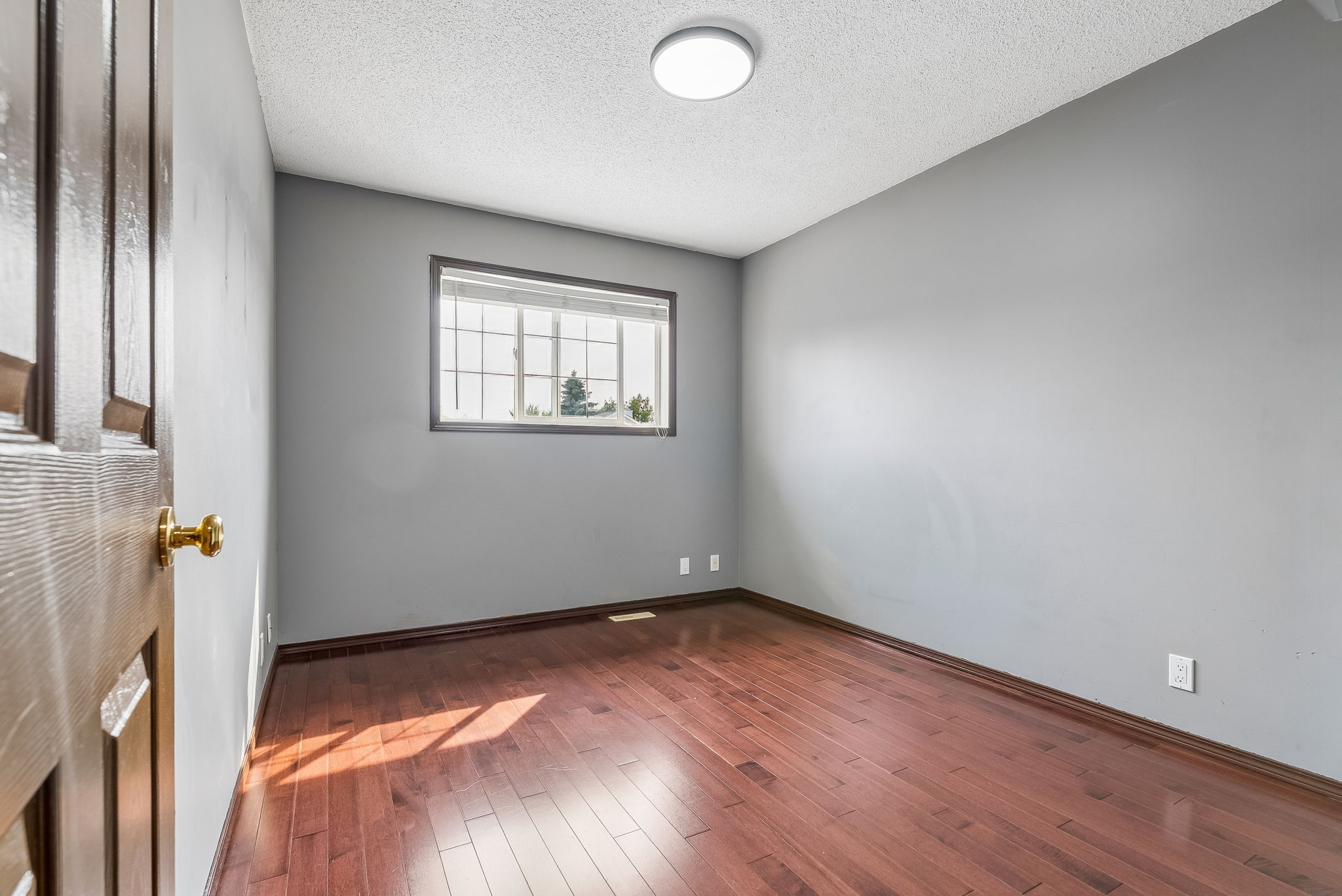 08.07.2026 - Carson Harris - 1116 Woodside Way NW, Airdrie_25