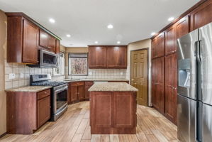 08.07.2026 - Carson Harris - 1116 Woodside Way NW, Airdrie_13