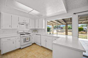 11160 Walnut St, Bloomington, CA 92316, USA Photo 14