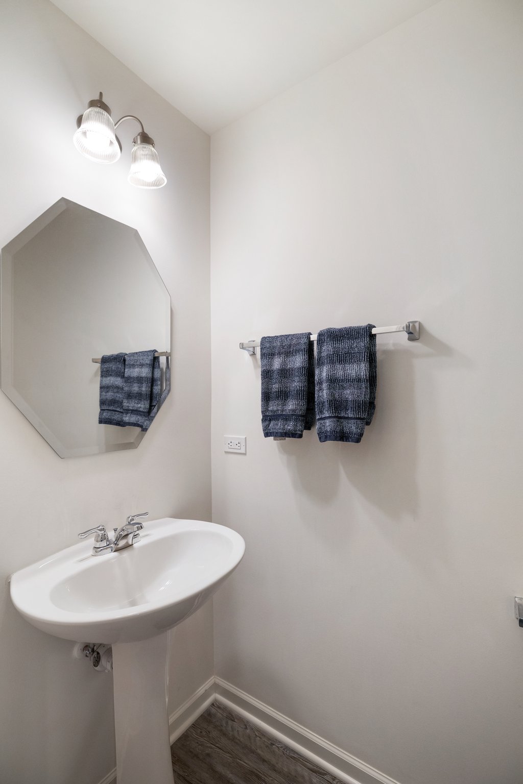 11161 Vermont Circle, Crown Point, IN 46307, USA Photo 12