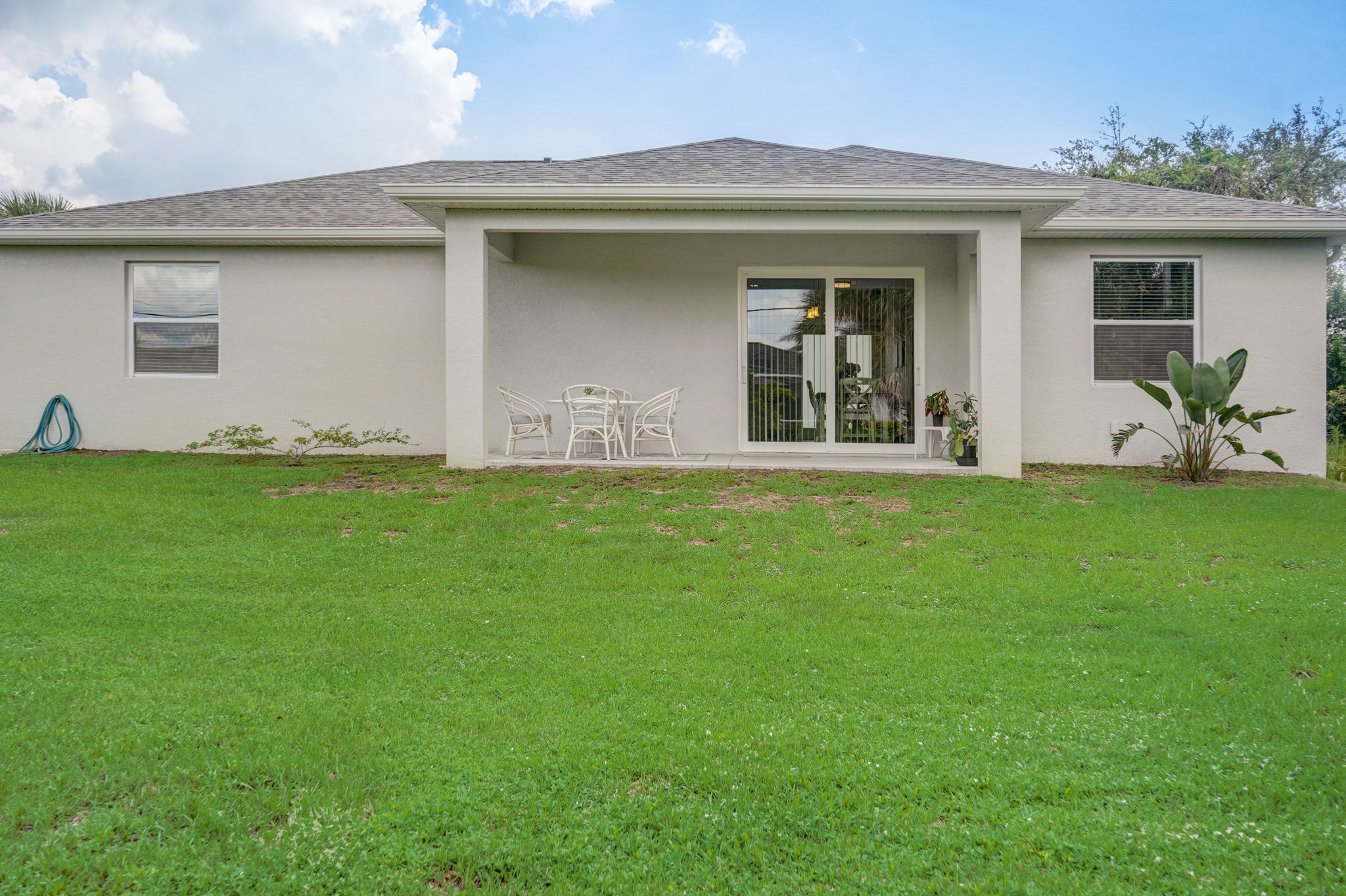 Alcott Ave-036
