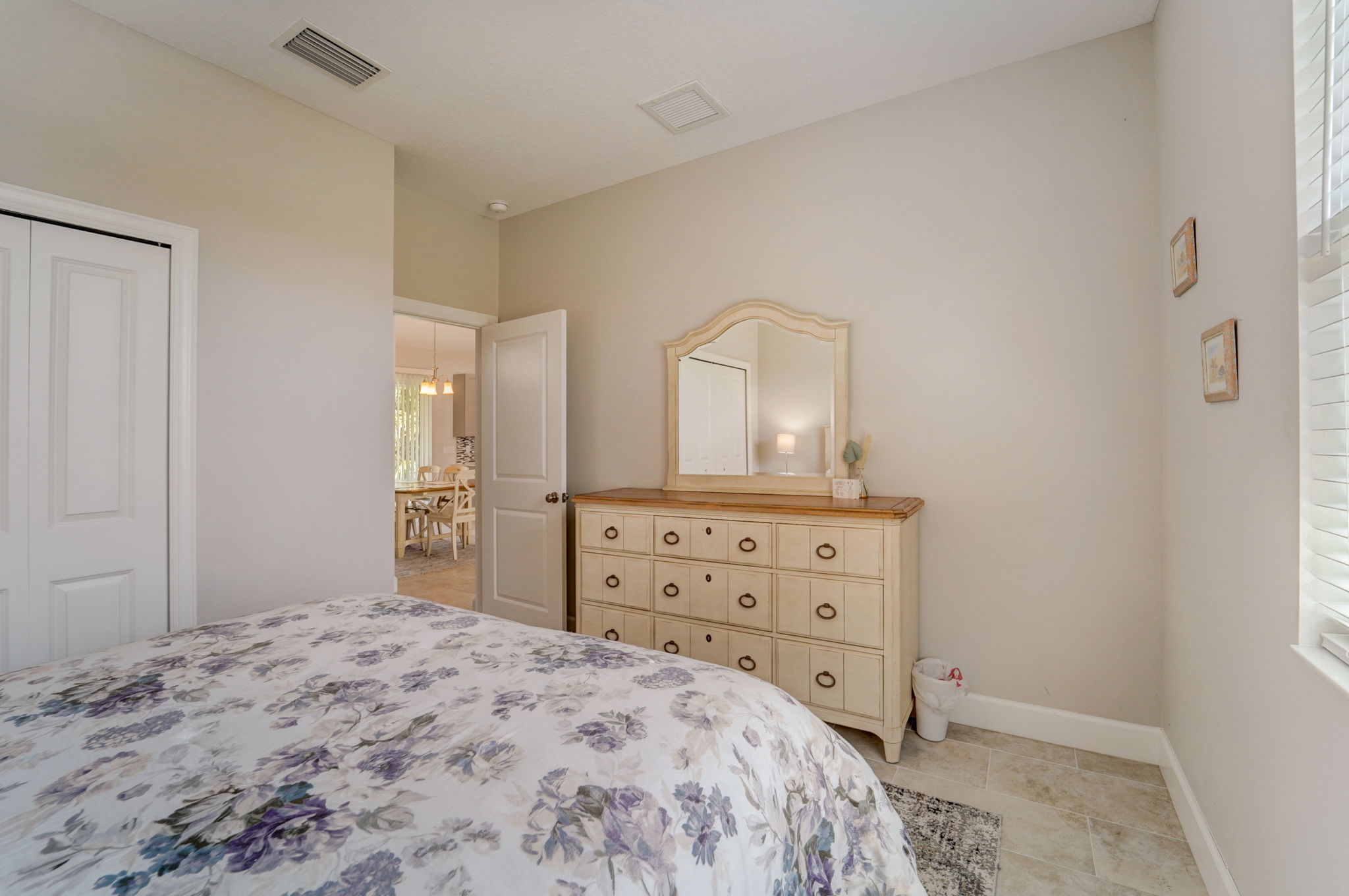 Alcott Ave-014