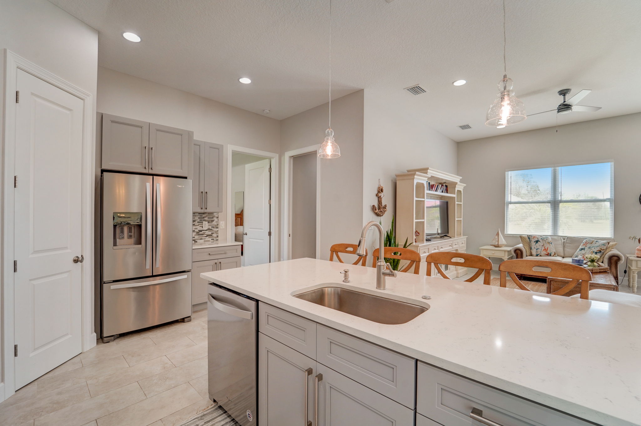 Alcott Ave-023