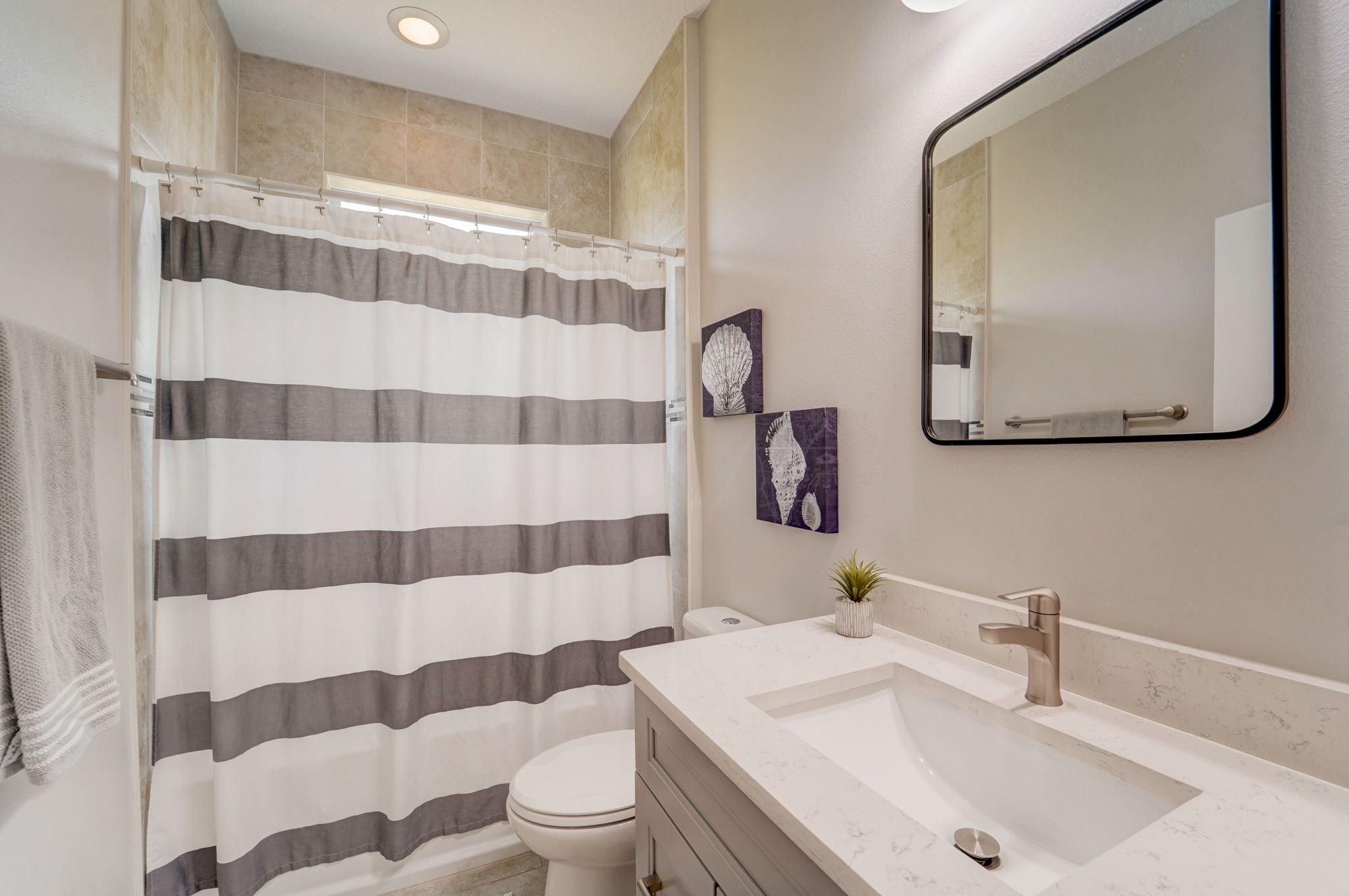 Alcott Ave-017
