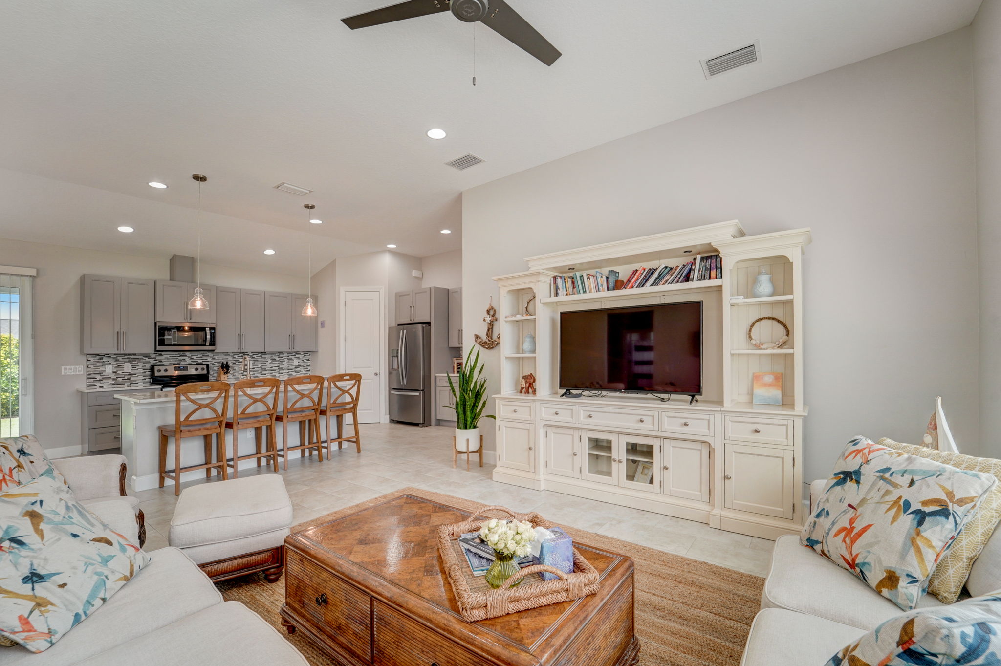 Alcott Ave-008