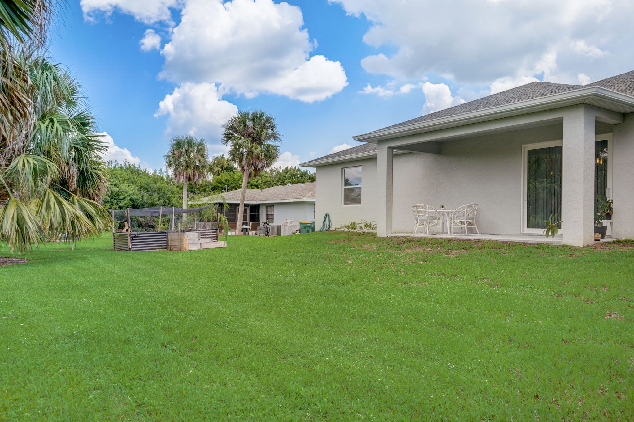 Alcott Ave-039
