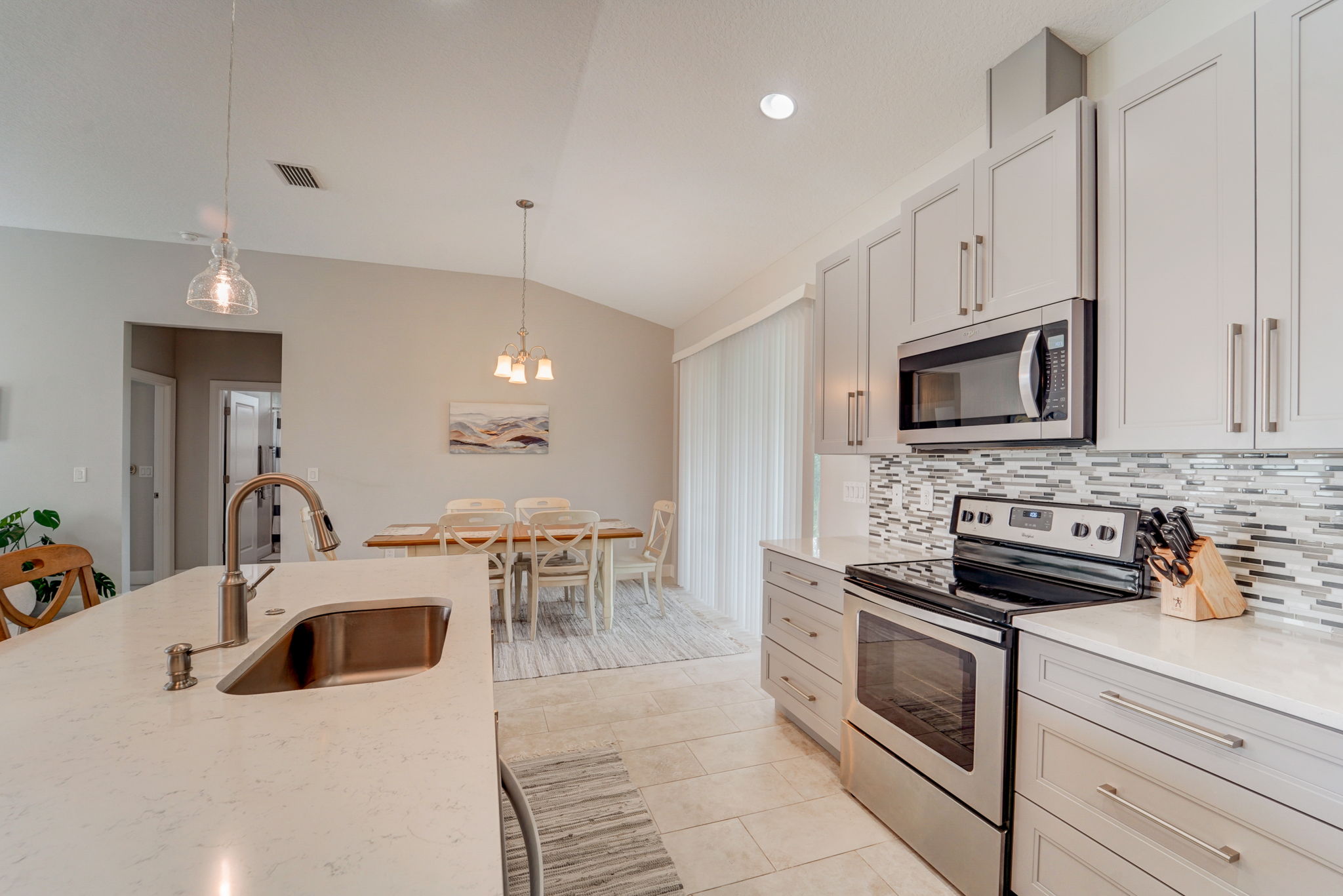 Alcott Ave-024