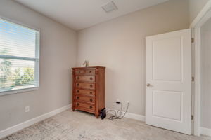 Alcott Ave-019