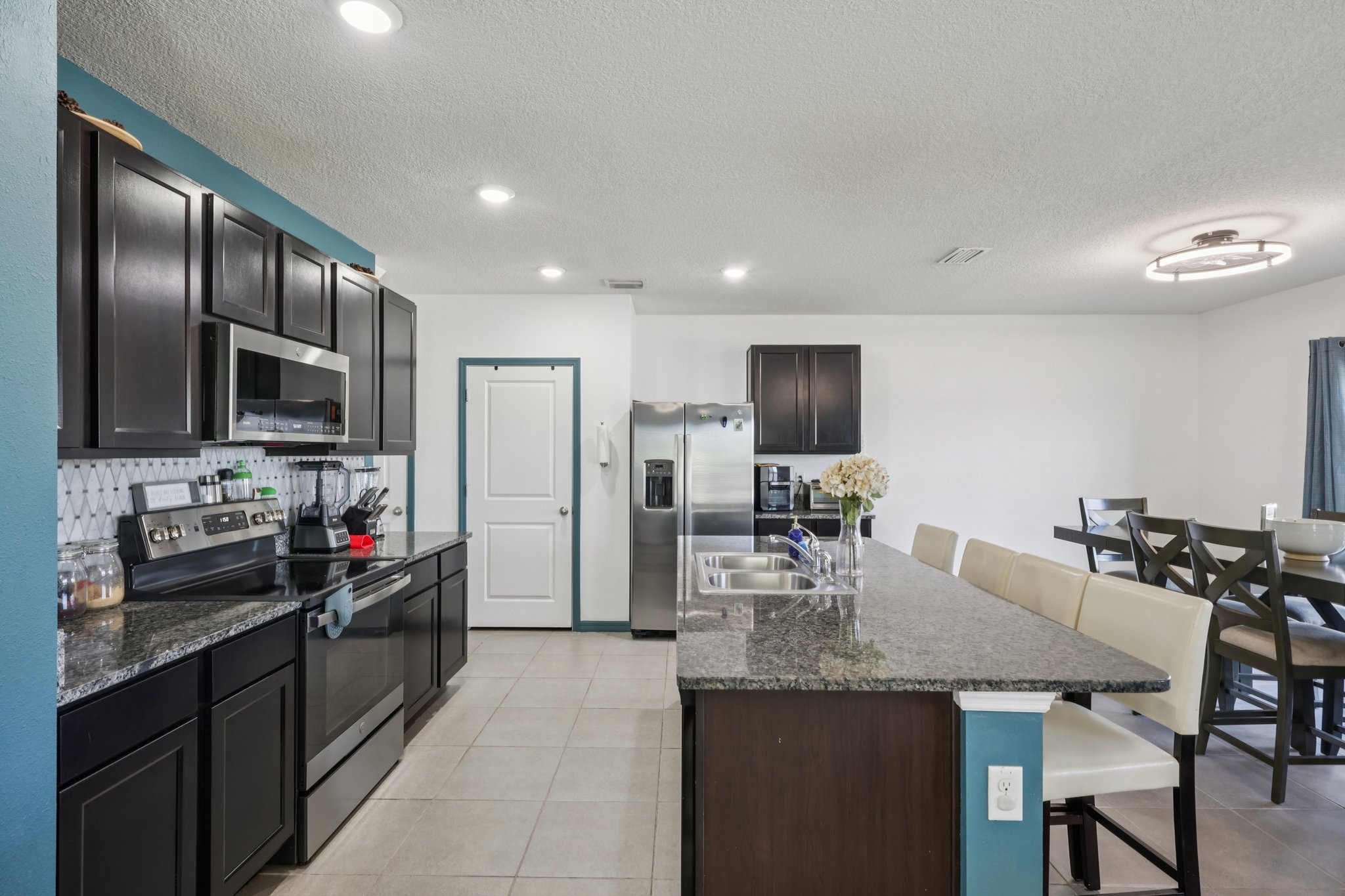 Leland Groves Dr-S2303-010.jpg