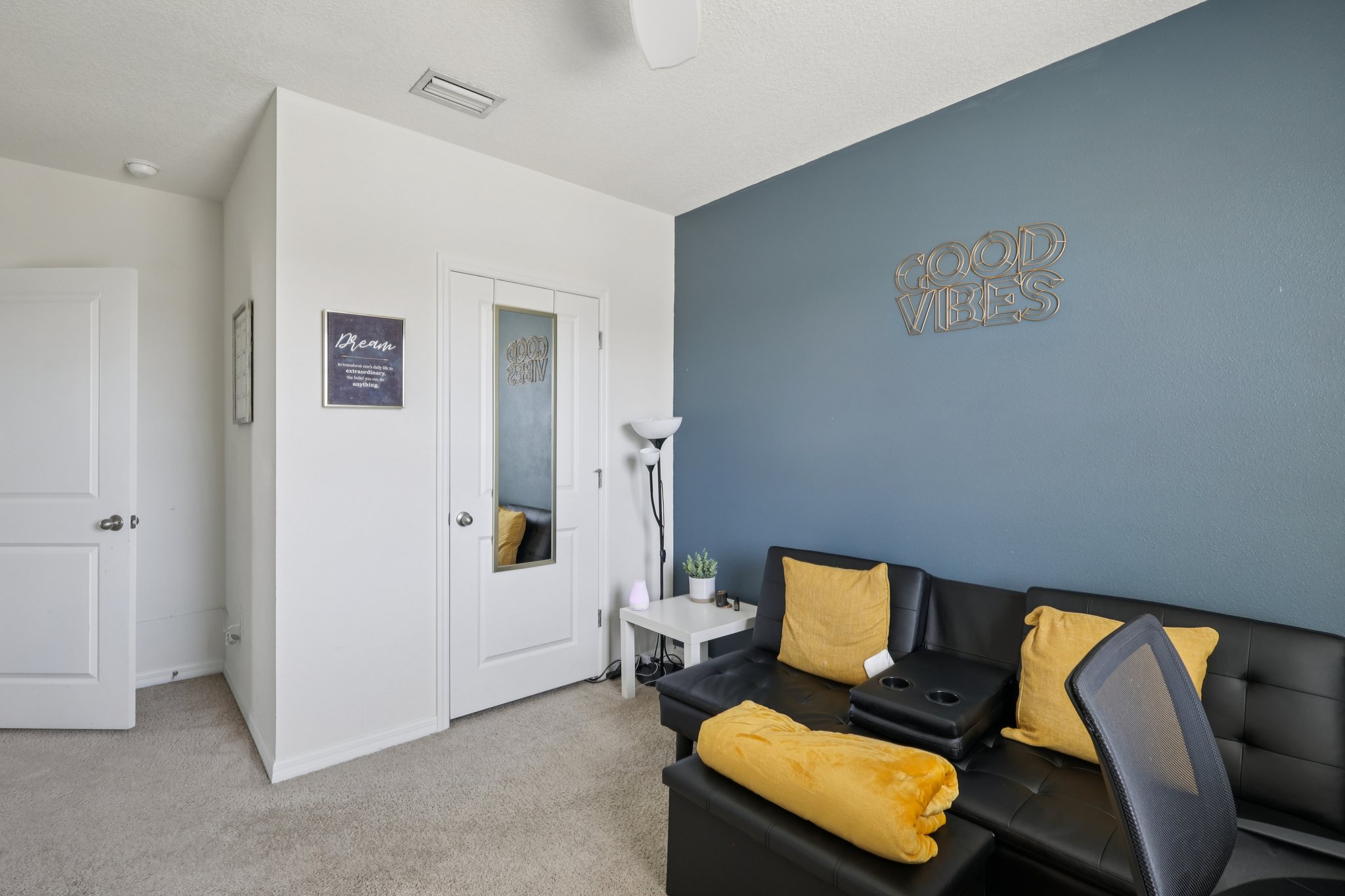 Leland Groves Dr-S2303-018.jpg