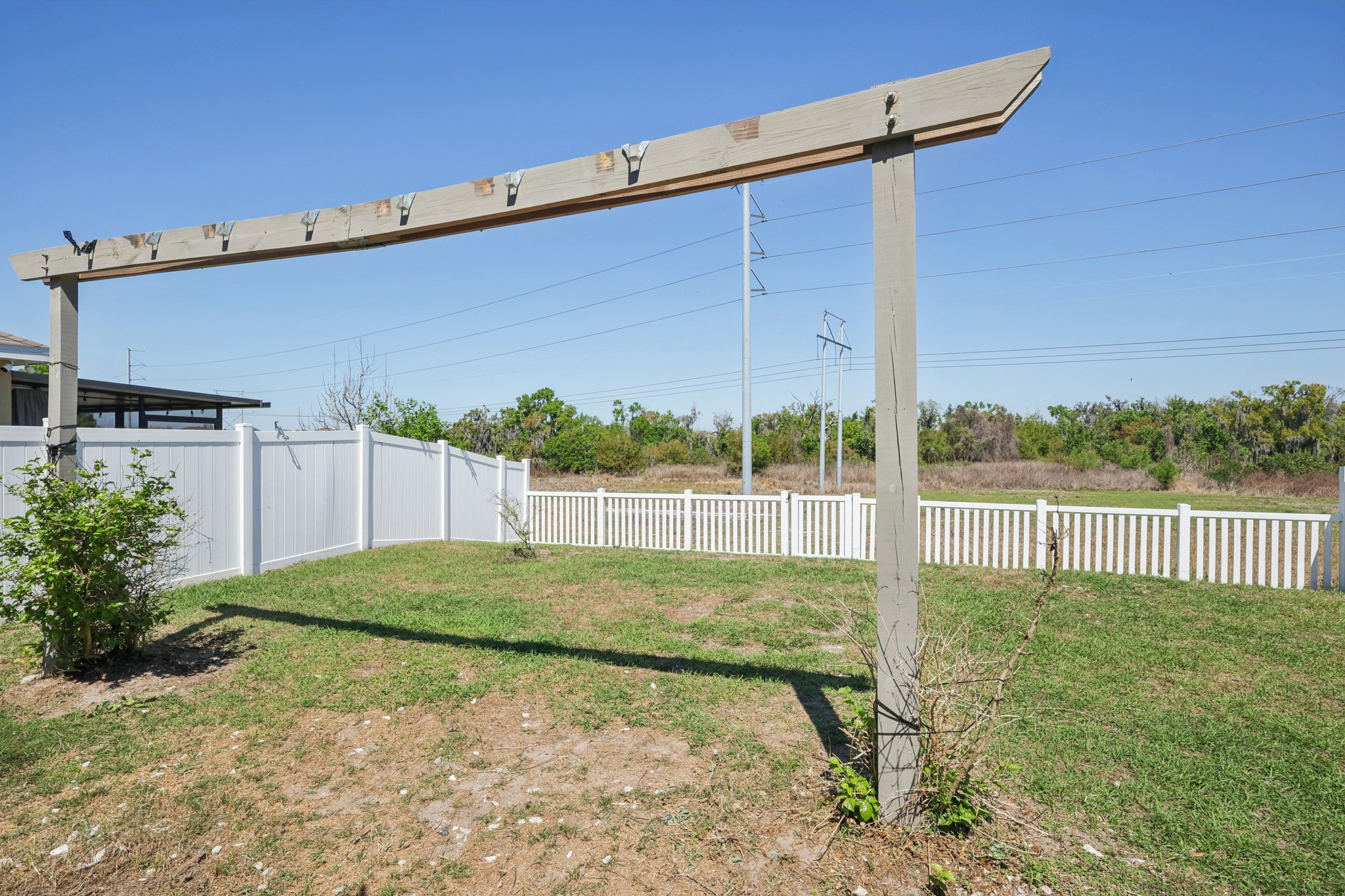 Leland Groves Dr-S2303-037.jpg