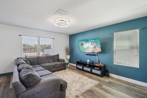 Leland Groves Dr-S2303-006.jpg