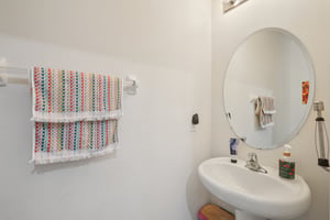 Leland Groves Dr-S2303-014.jpg