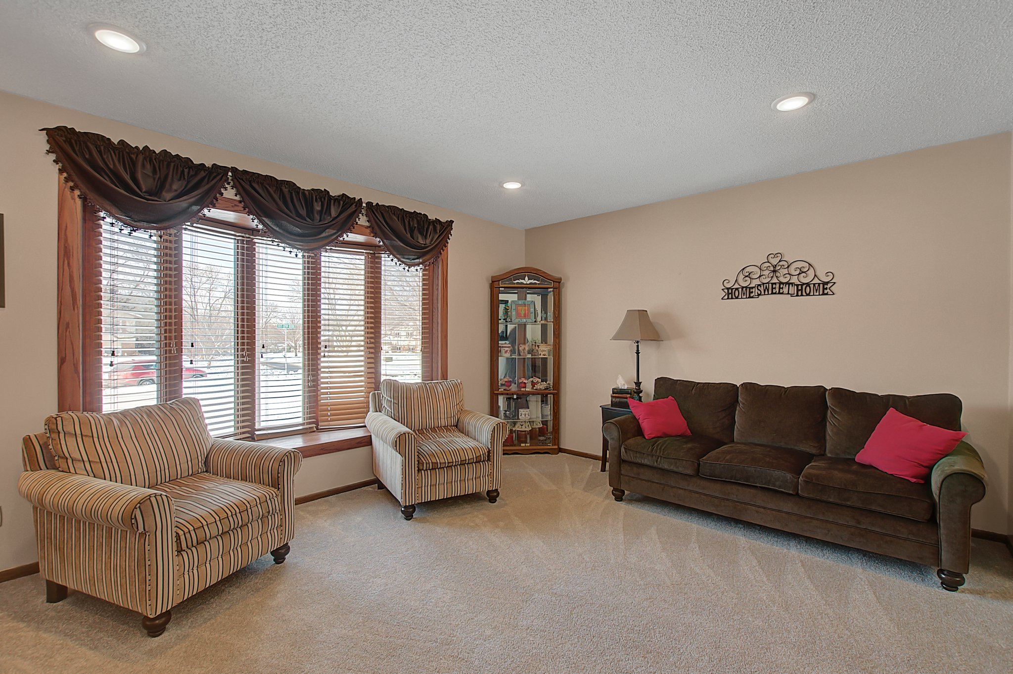 1117 139th St W, Burnsville, MN 55337, US Photo 6