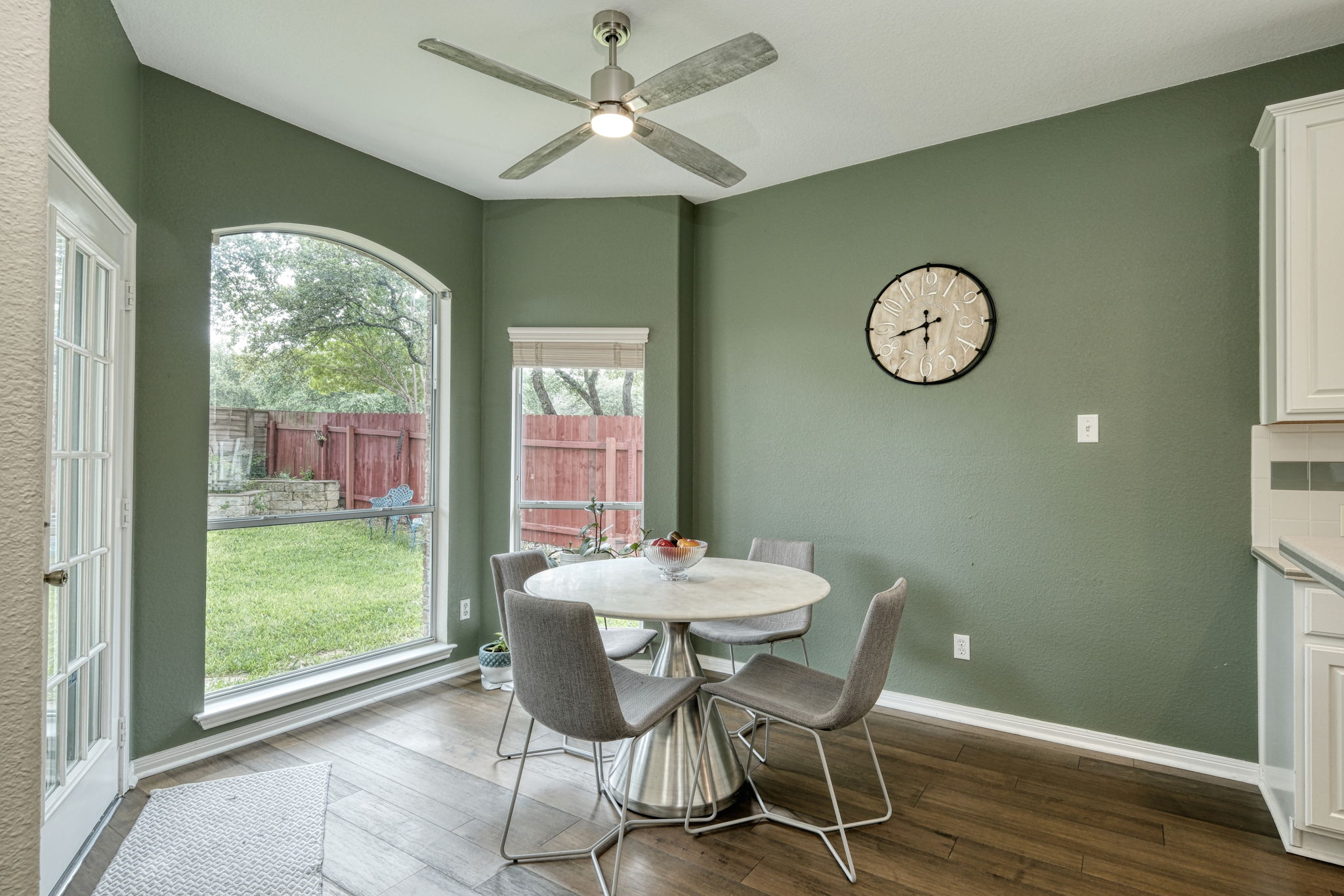 Breakfast Nook