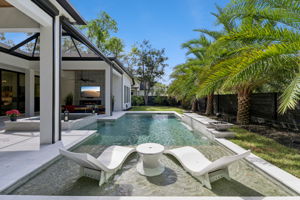  Photo 56