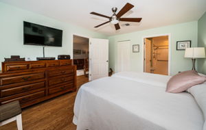 Master Bedroom1c