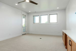  Photo 39