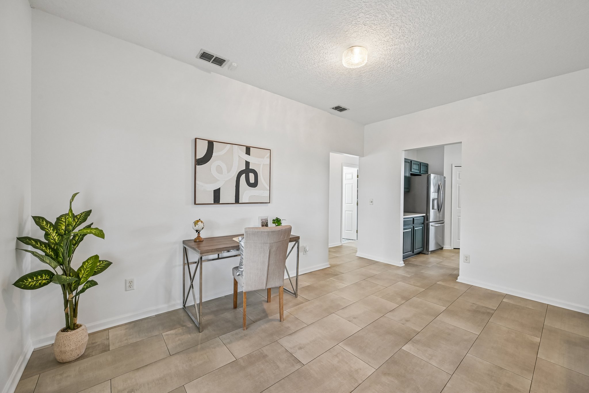 Lord Taylor Dr-S2205-022.jpg