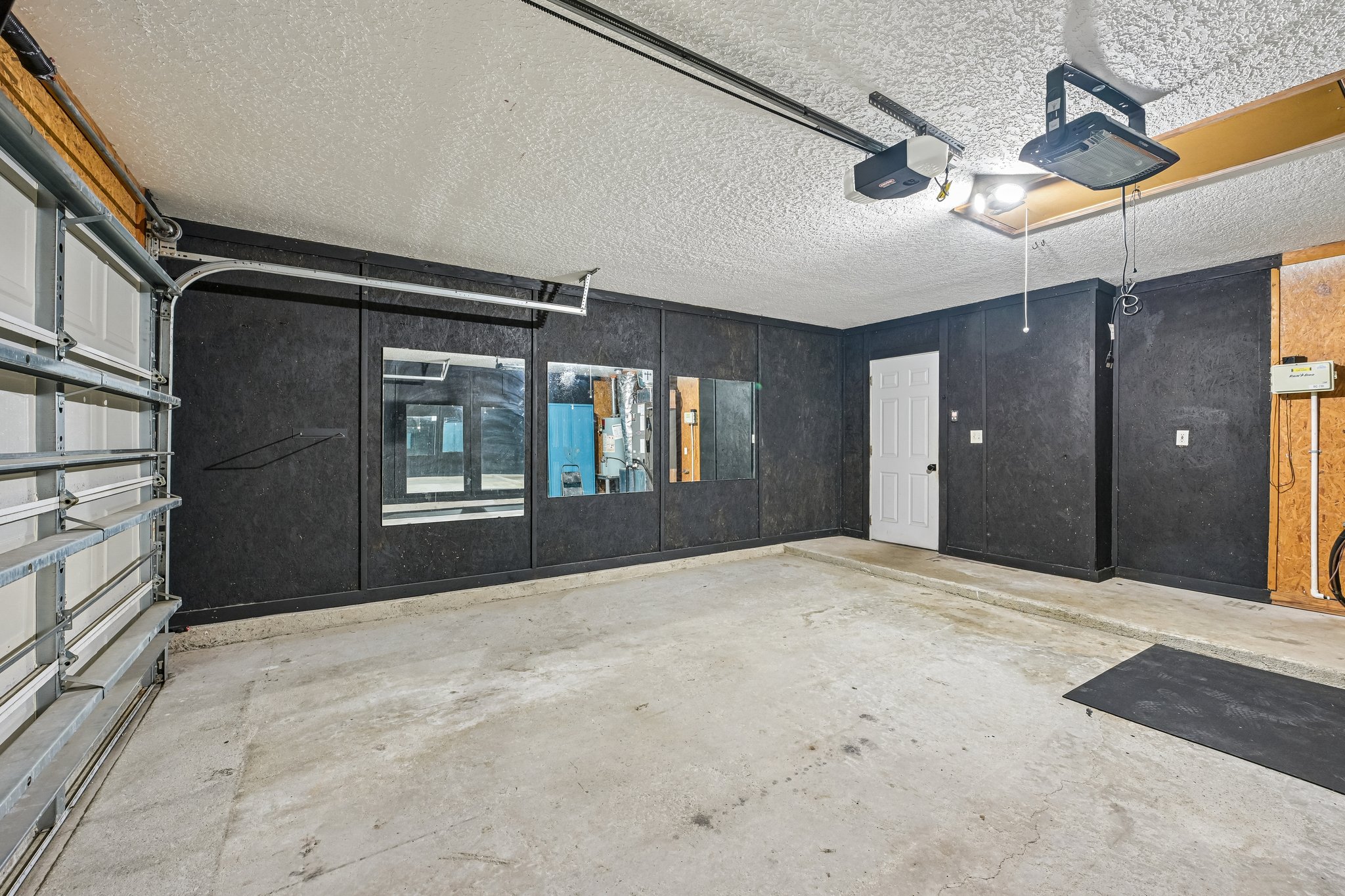Lord Taylor Dr-S2205-040.jpg