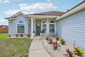 Lord Taylor Dr-S2205-008.jpg