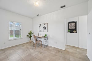 Lord Taylor Dr-S2205-021.jpg