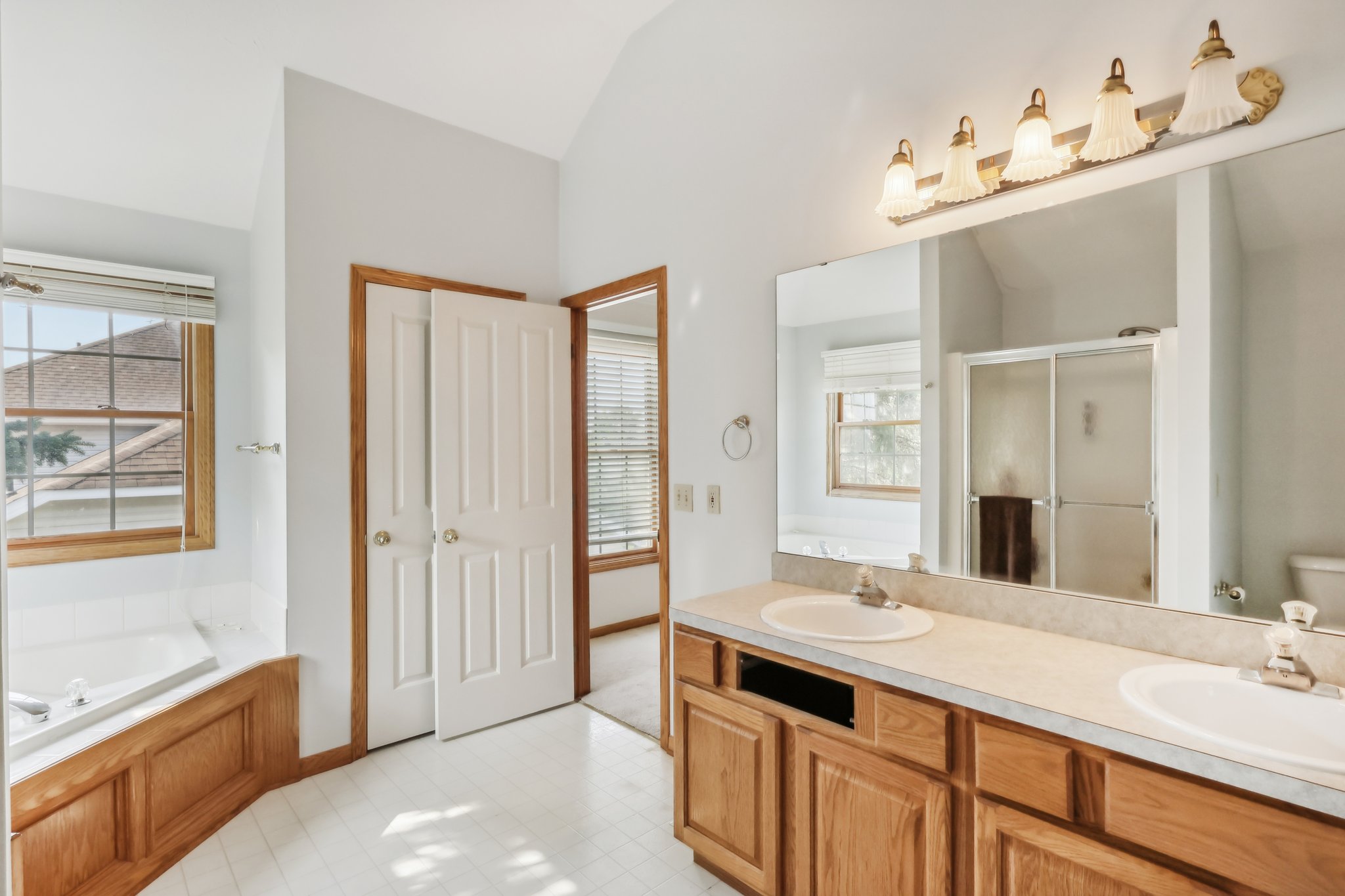 Woodrun Dr-042.jpg