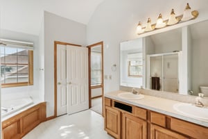 Woodrun Dr-042.jpg