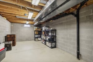 Woodrun Dr-047.jpg
