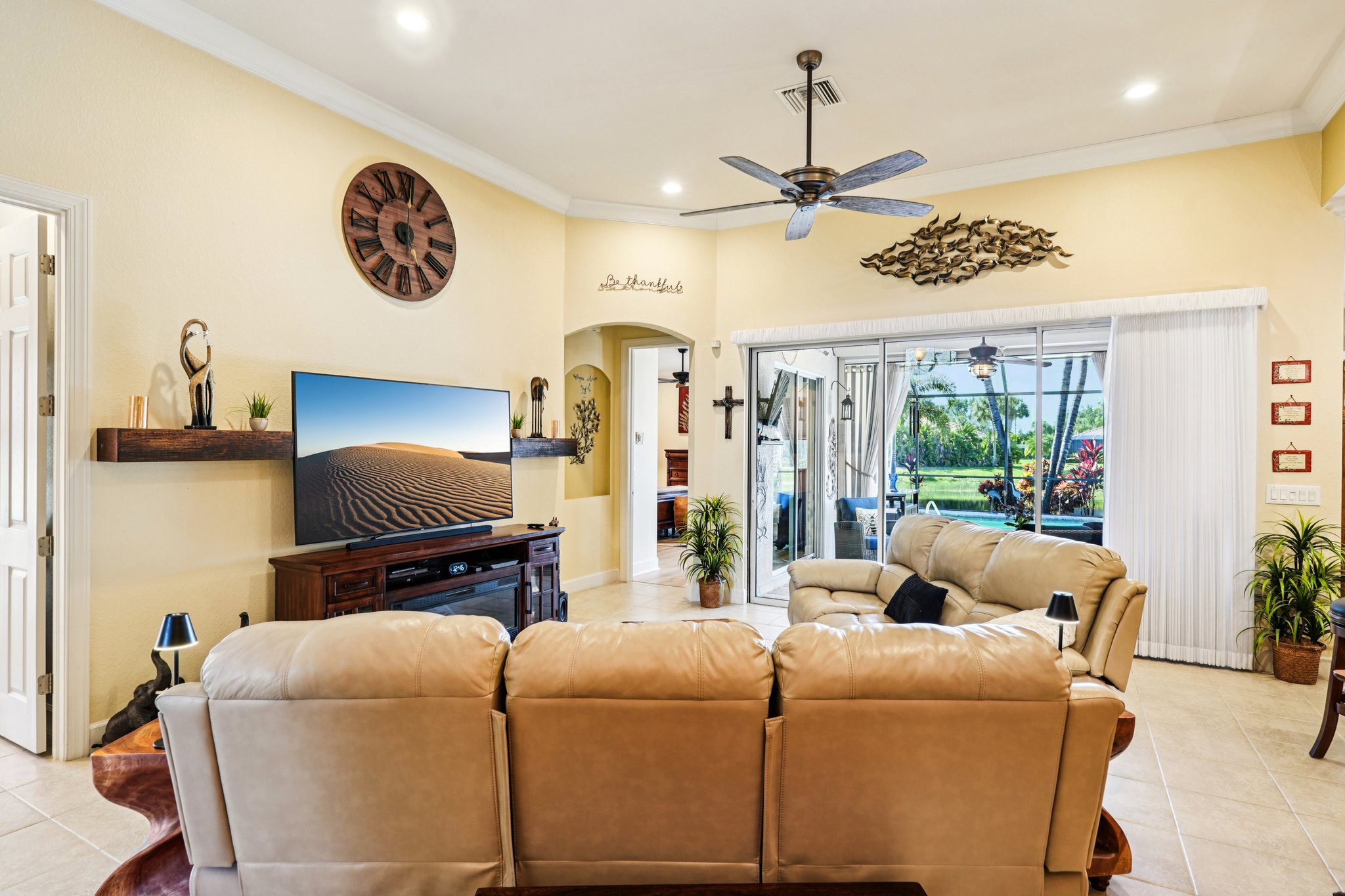 Laughton Cir-S2711-008.jpg