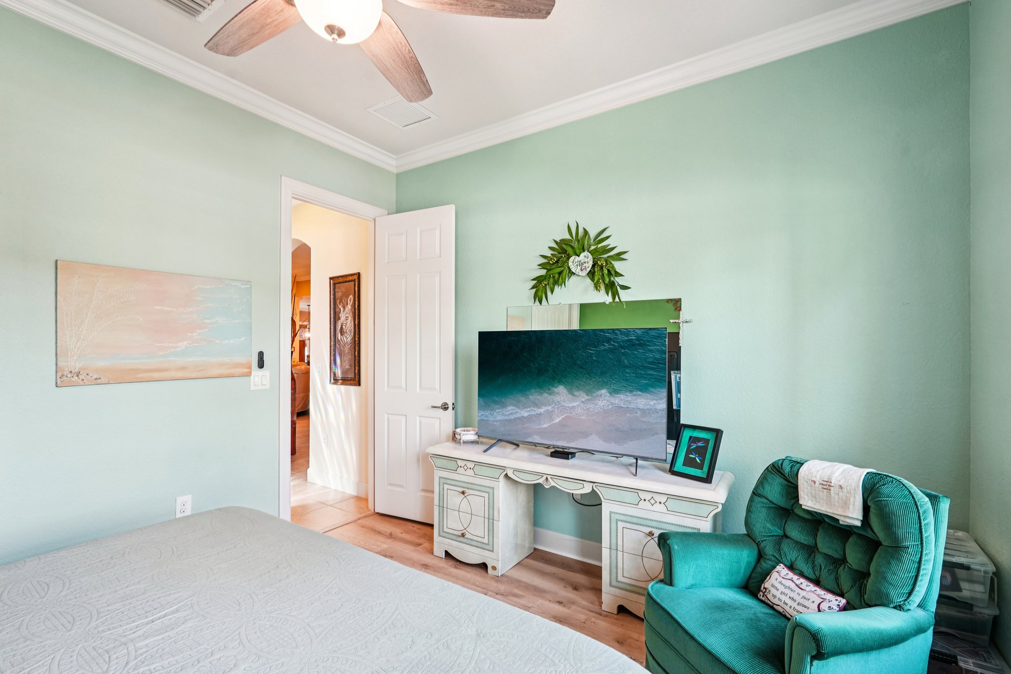 Laughton Cir-S2711-020.jpg