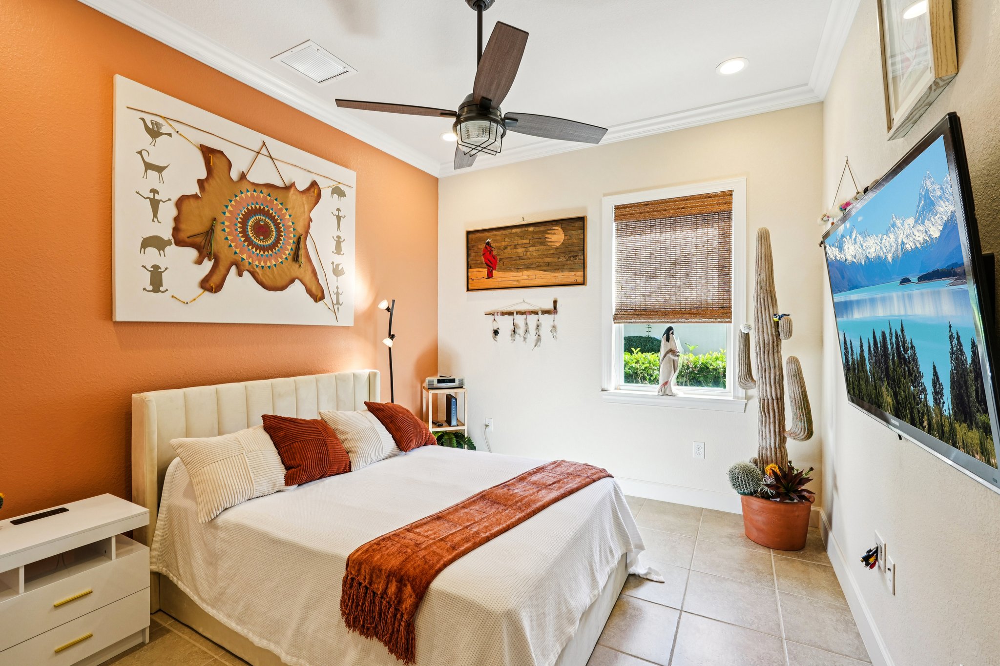 Laughton Cir-S2711-023.jpg