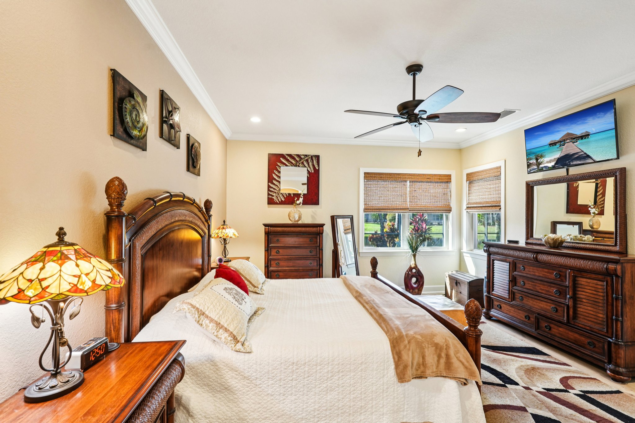 Laughton Cir-S2711-028.jpg