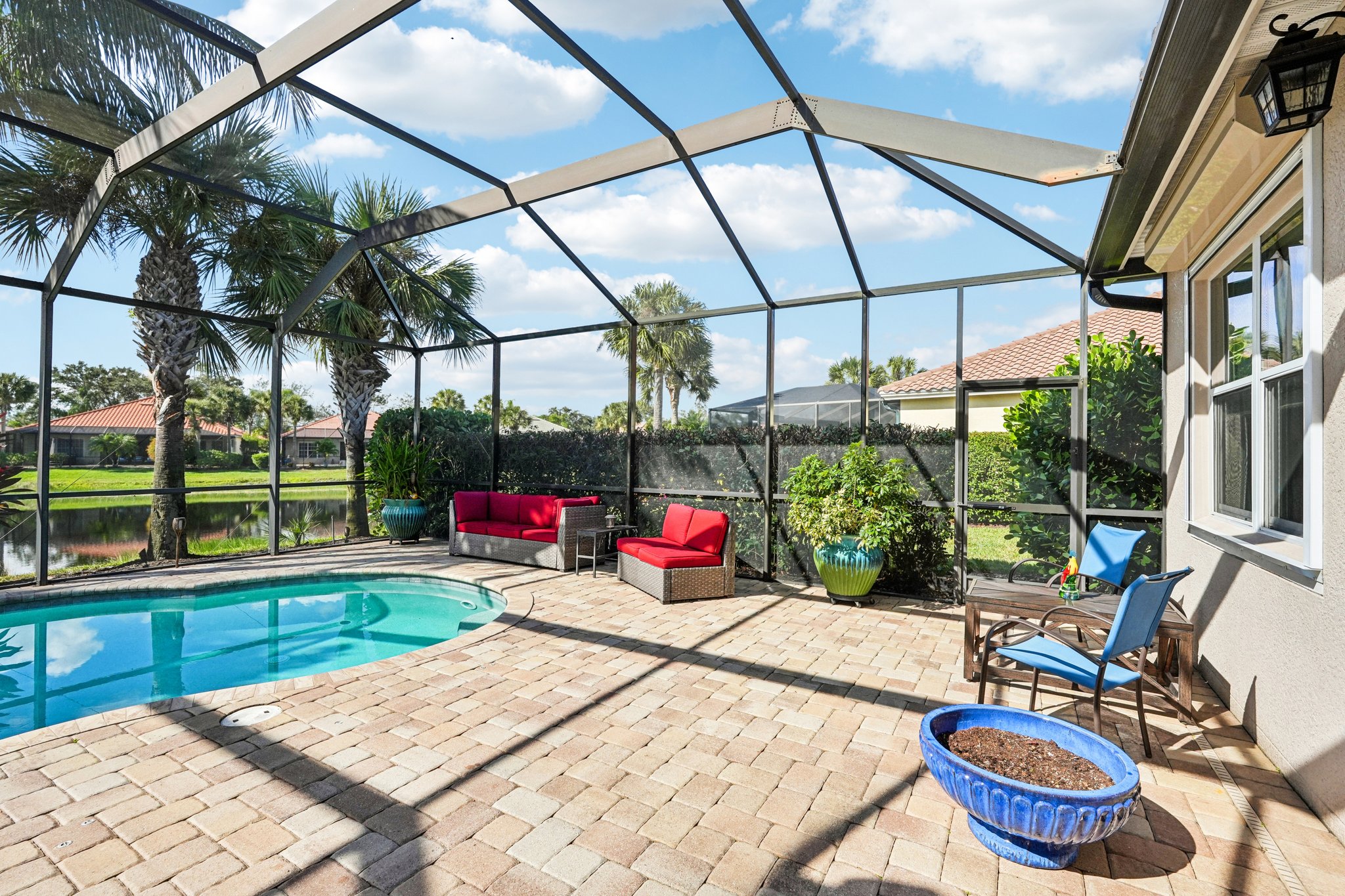 Laughton Cir-S2711-034.jpg