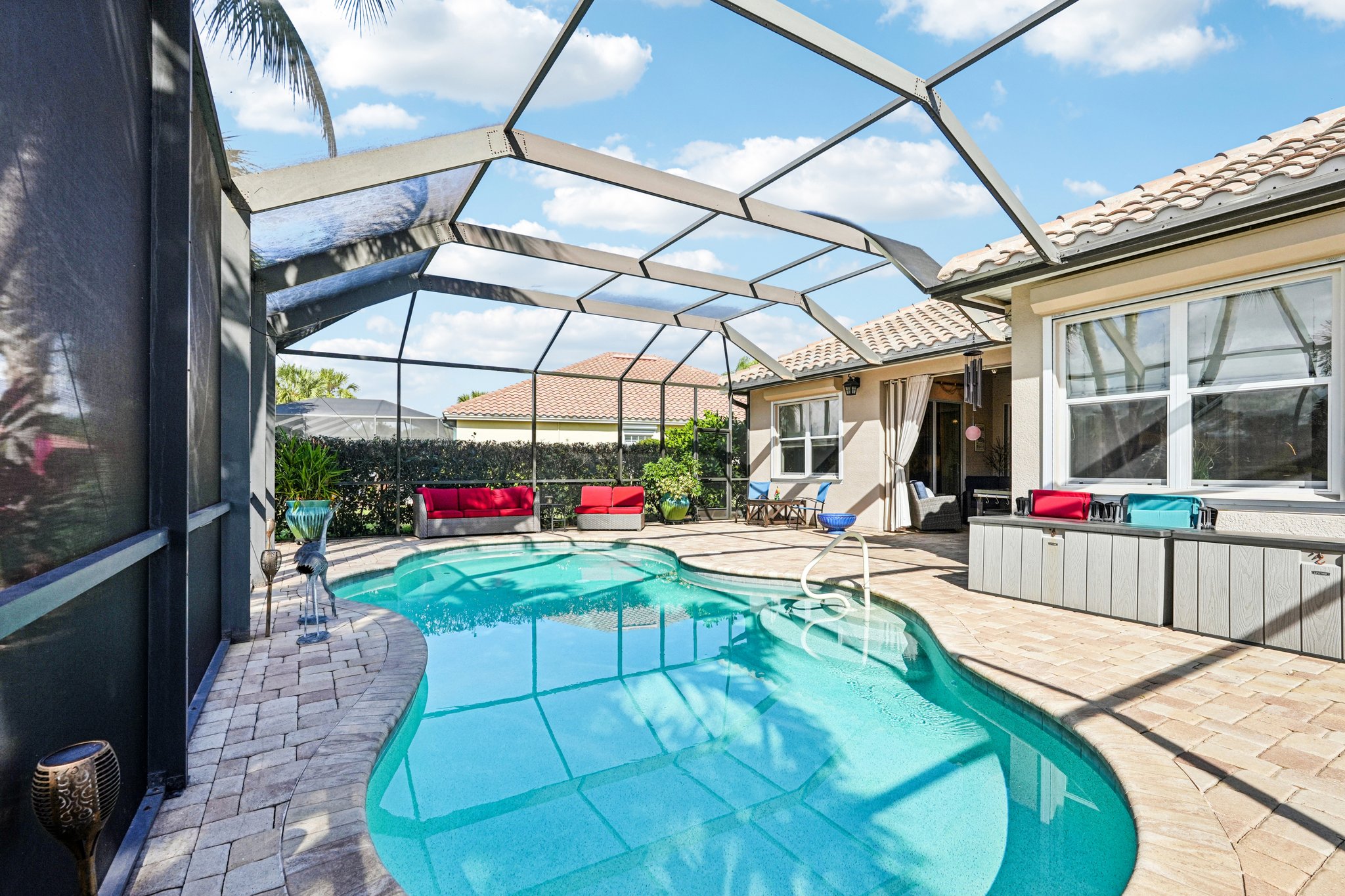 Laughton Cir-S2711-036.jpg