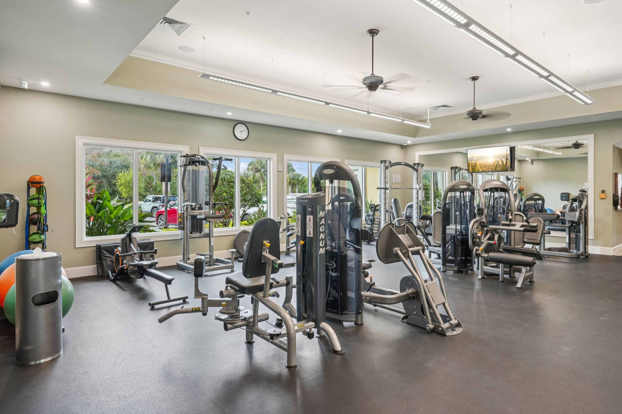 Laughton Cir-2711-903.jpg