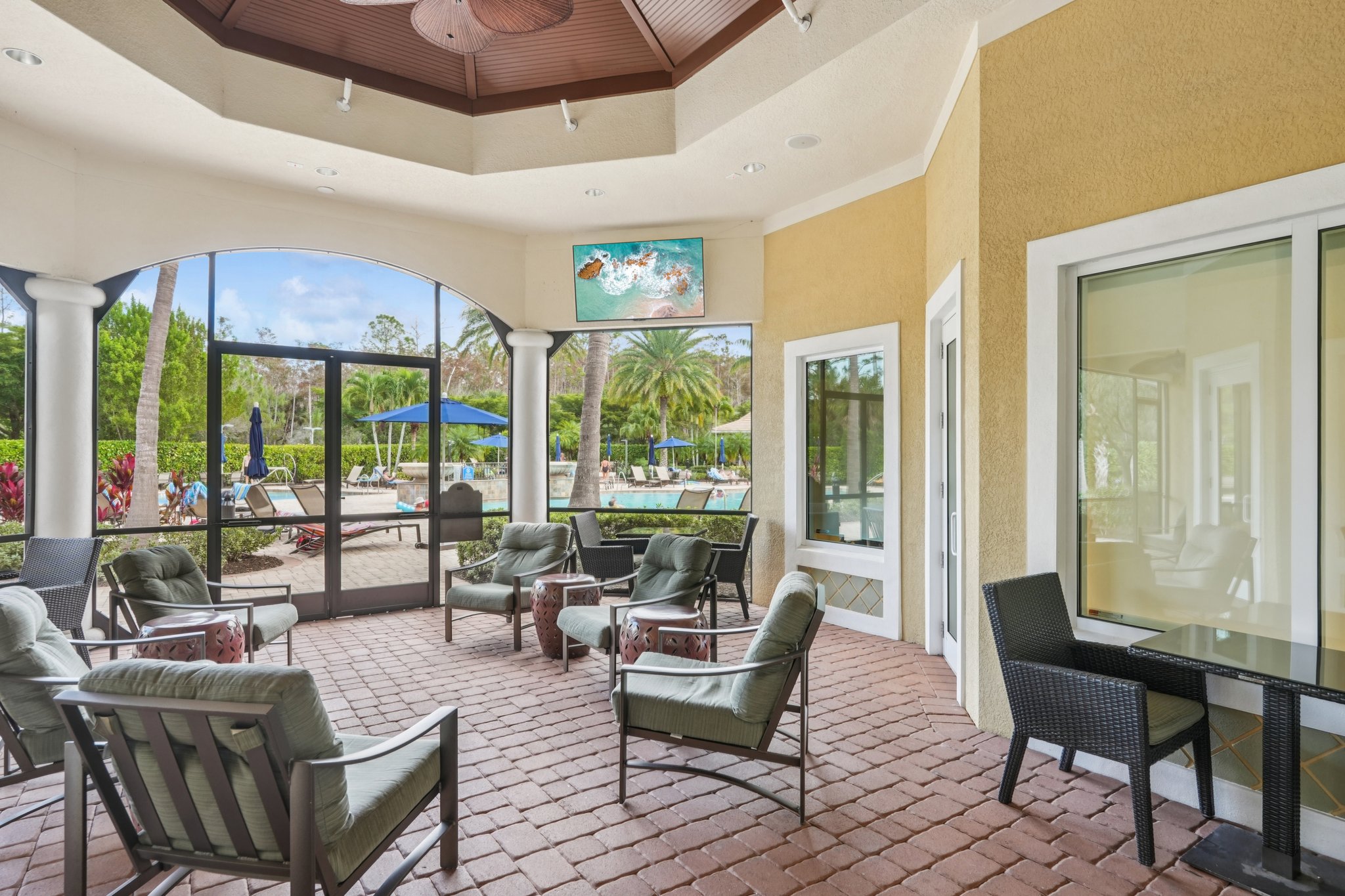 Laughton Cir-2711-908.jpg